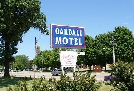 Oakdale Motel オワトナ エクステリア 写真